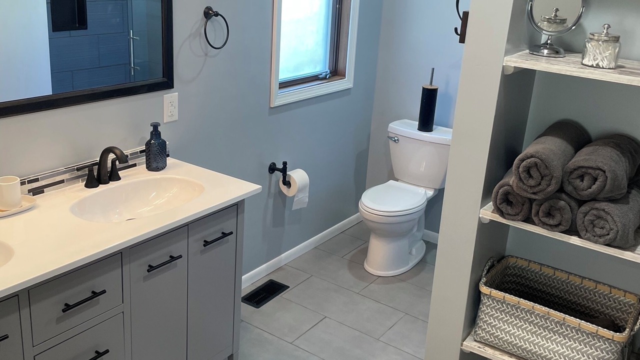 Photo of Bathroom in Odon