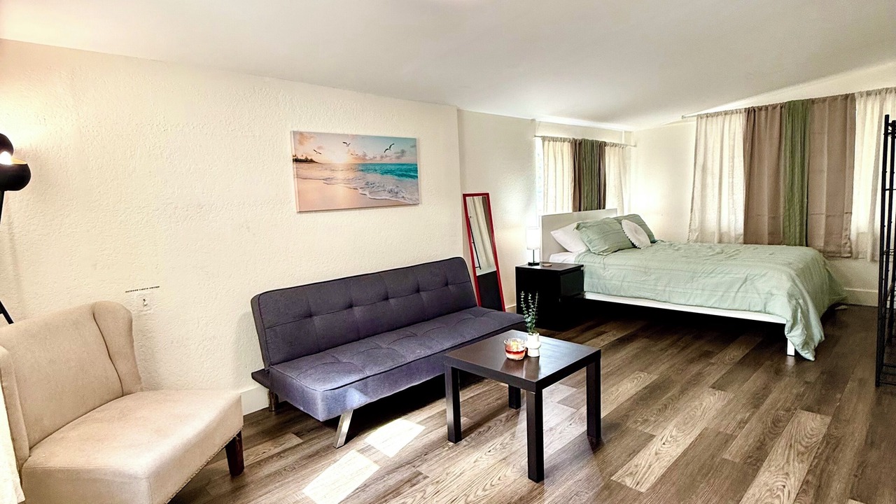 Photo of Bedroom in Ives Estates