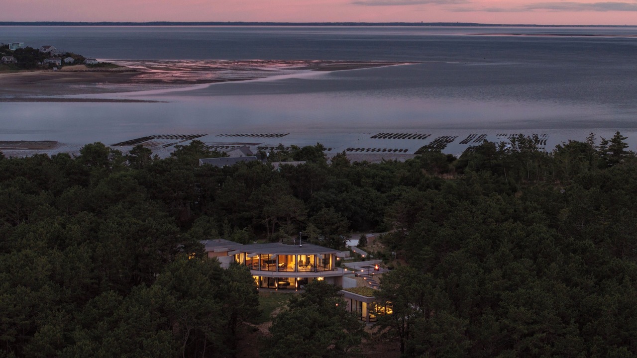 Photo of Outdoor in Indian Neck Heights