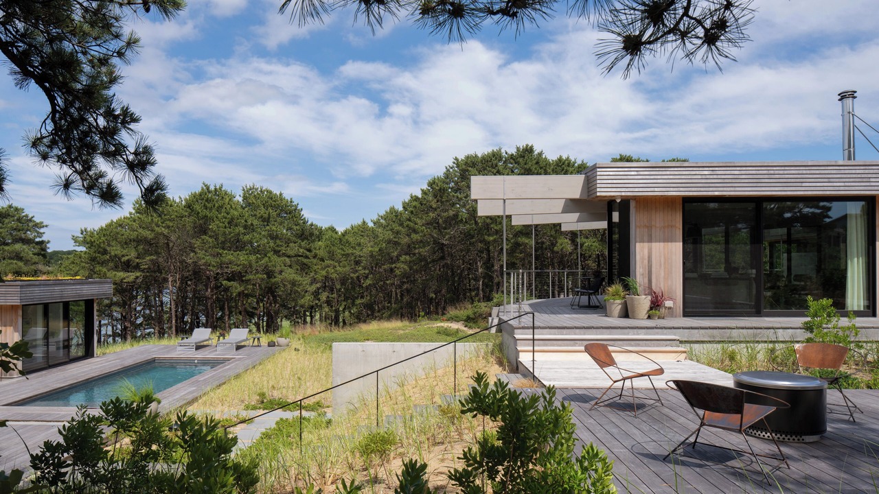 Photo of Outdoor in Indian Neck Heights
