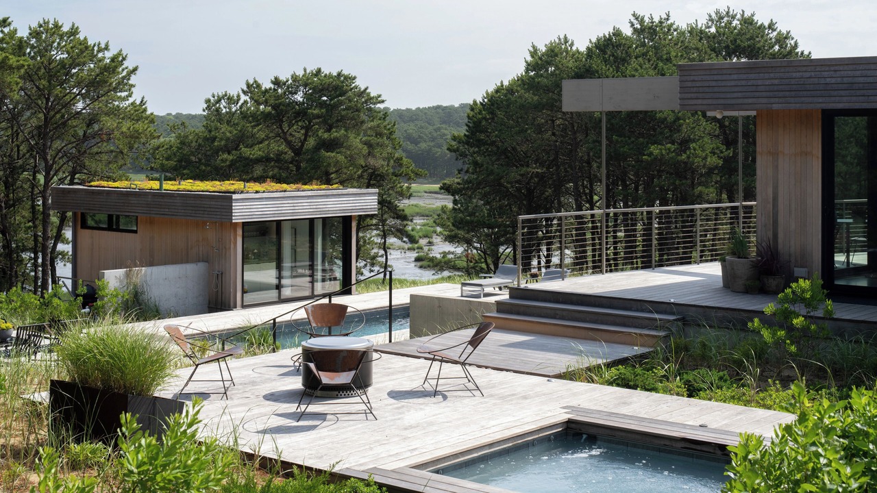 Photo of Outdoor in Indian Neck Heights