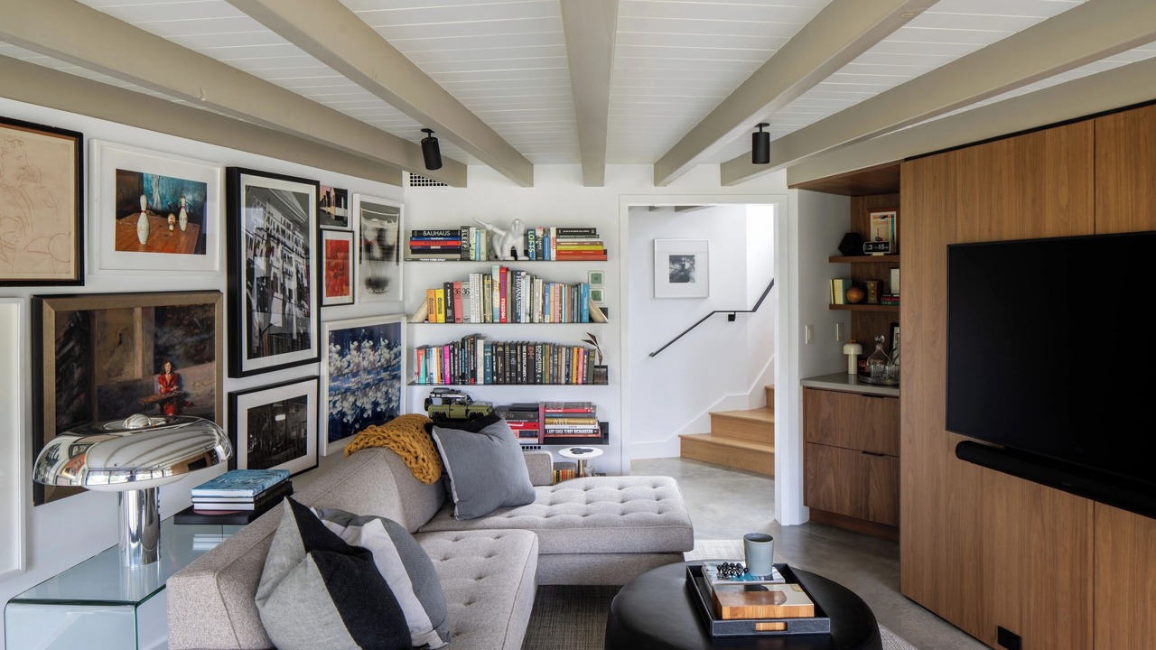Photo of Livingroom in Indian Neck Heights
