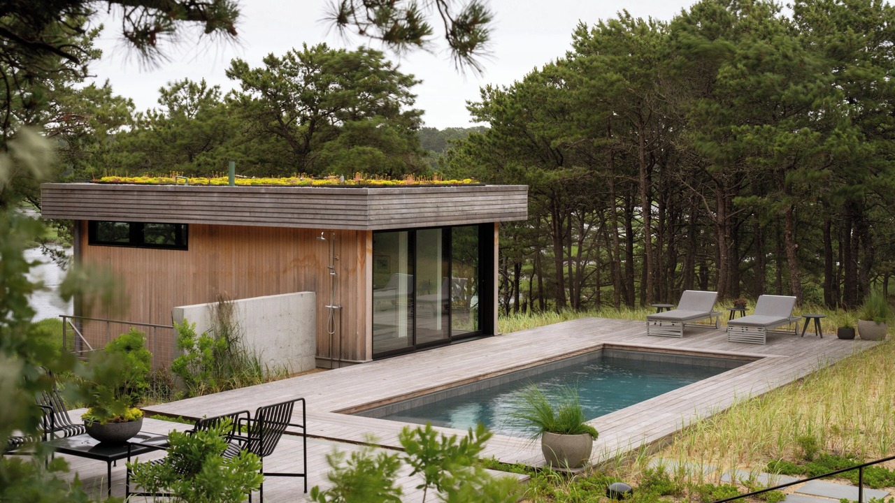 Photo of Outdoor in Indian Neck Heights