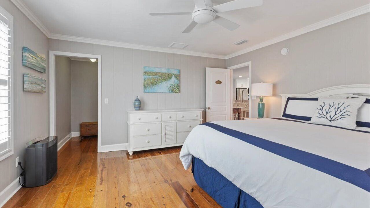 Photo of Bedroom in Alligator Point
