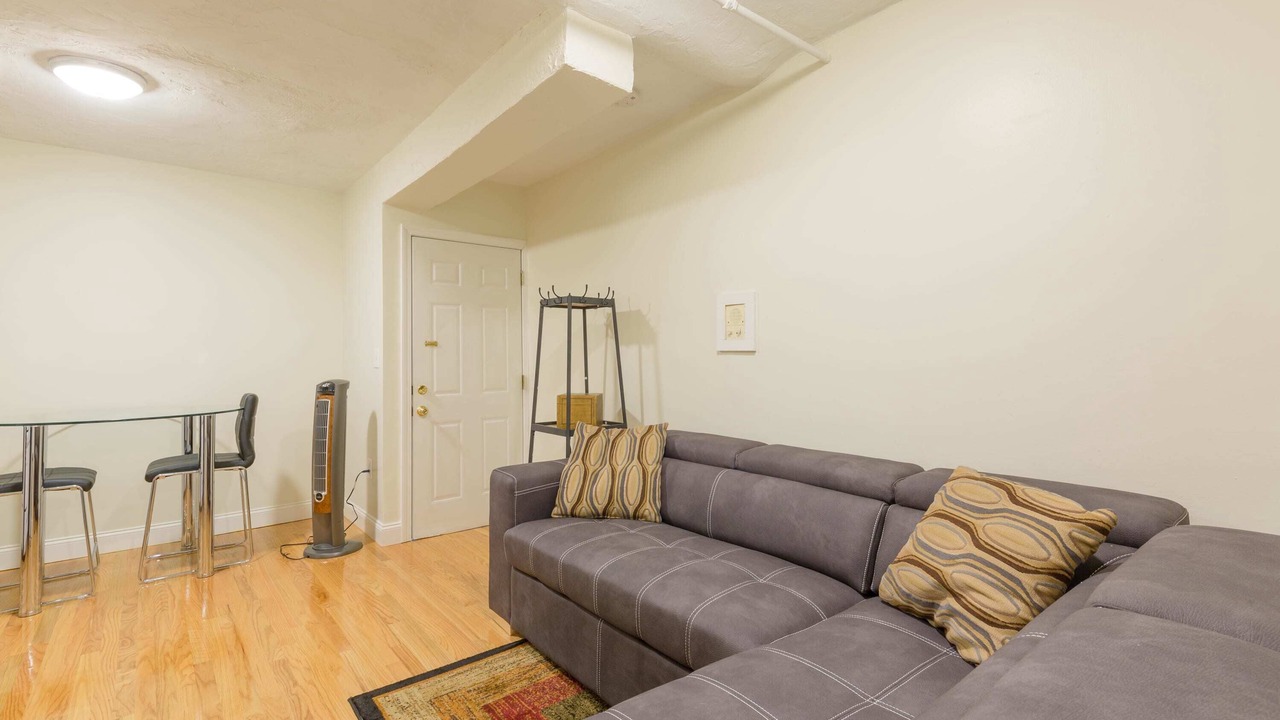 Photo of Livingroom in Fenway–Kenmore