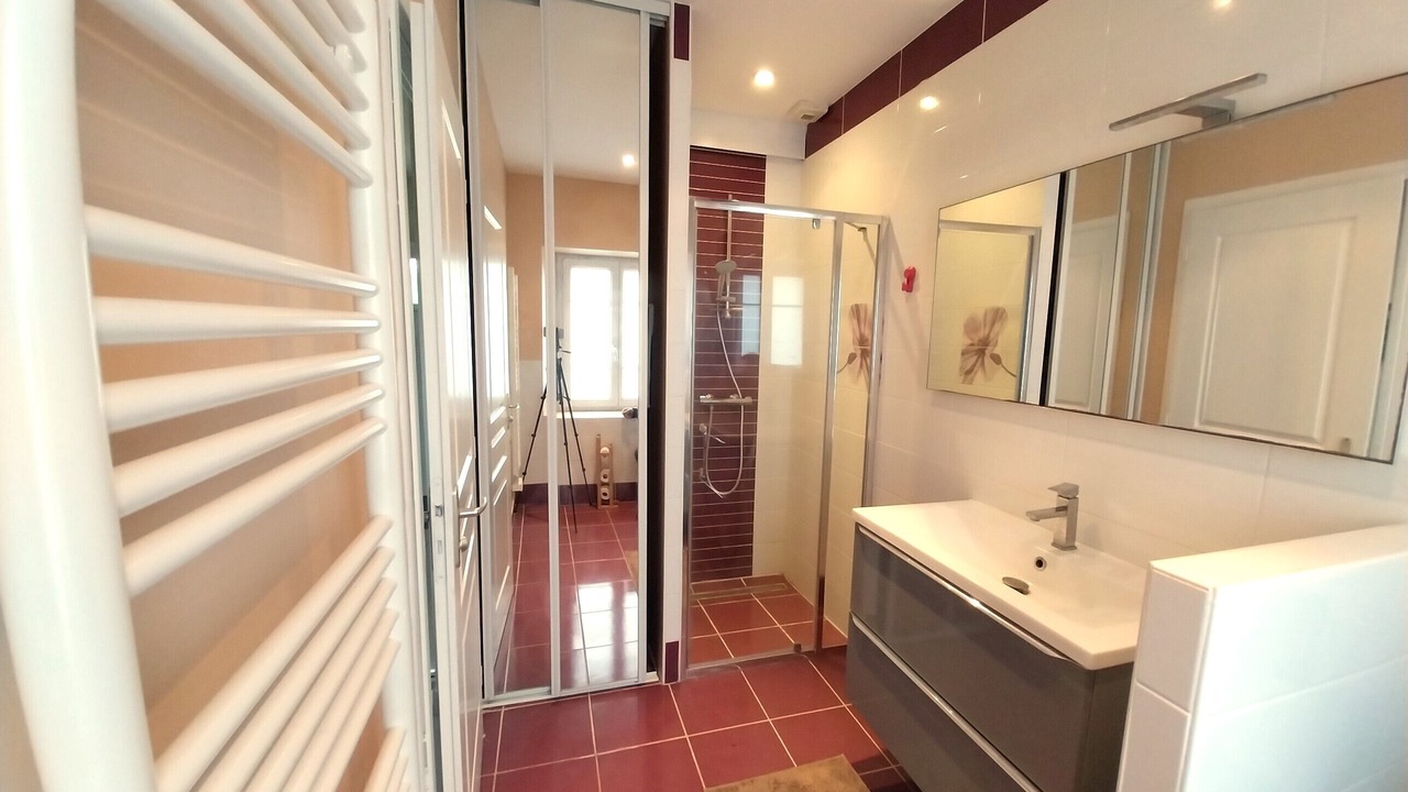 Photo of Bathroom in Porspoder