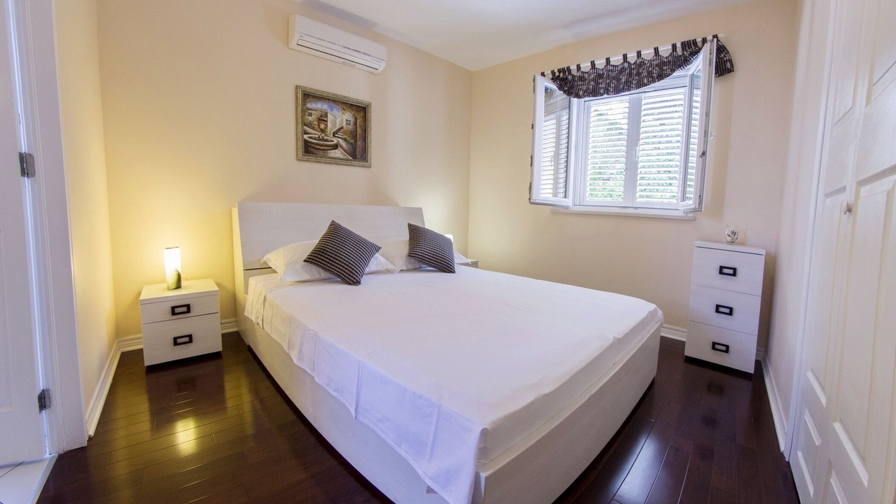 Photo of Bedroom in Sumartin
