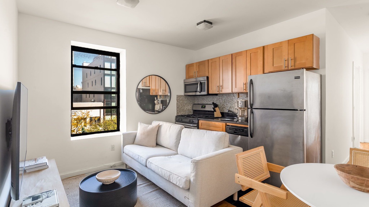 Photo of Livingroom in Chinatown