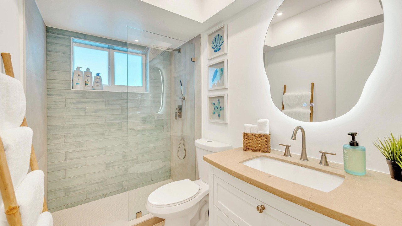 Photo of Bathroom in Plantation
