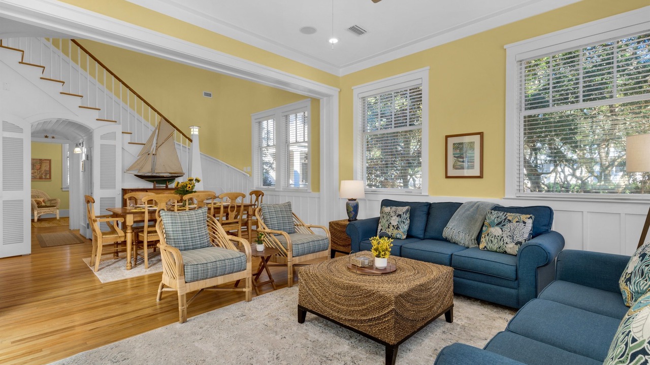 Photo of Livingroom in Sunnyside