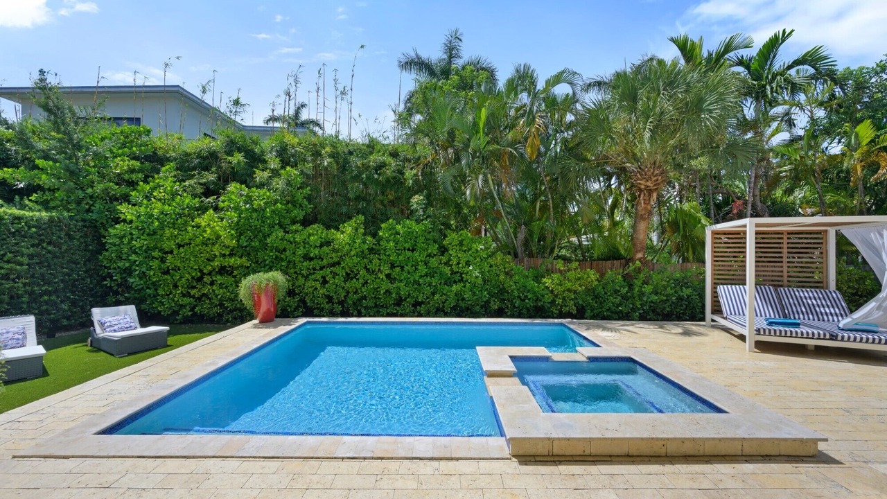 Photo of Outdoor in North Bay Village