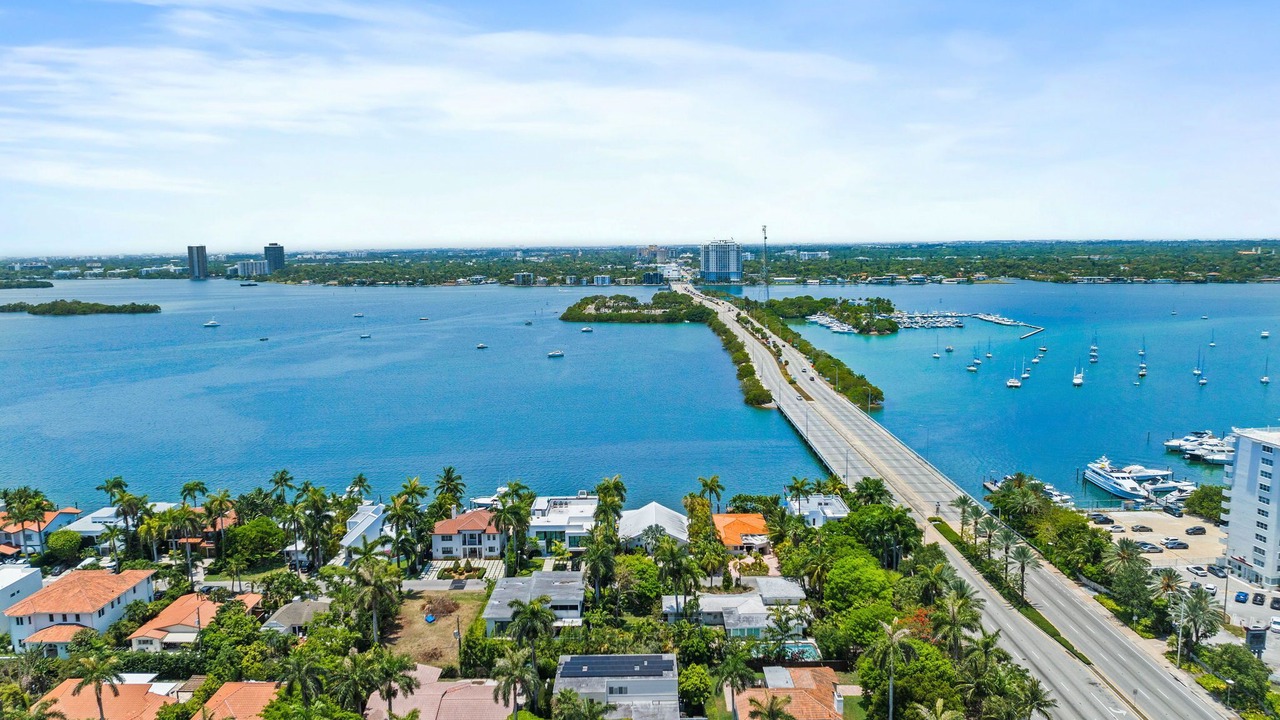 Photo of Outdoor in North Bay Village