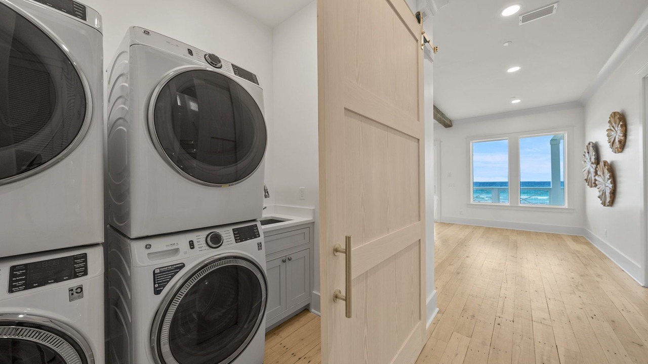 Photo of Bedroom in Biltmore Beach