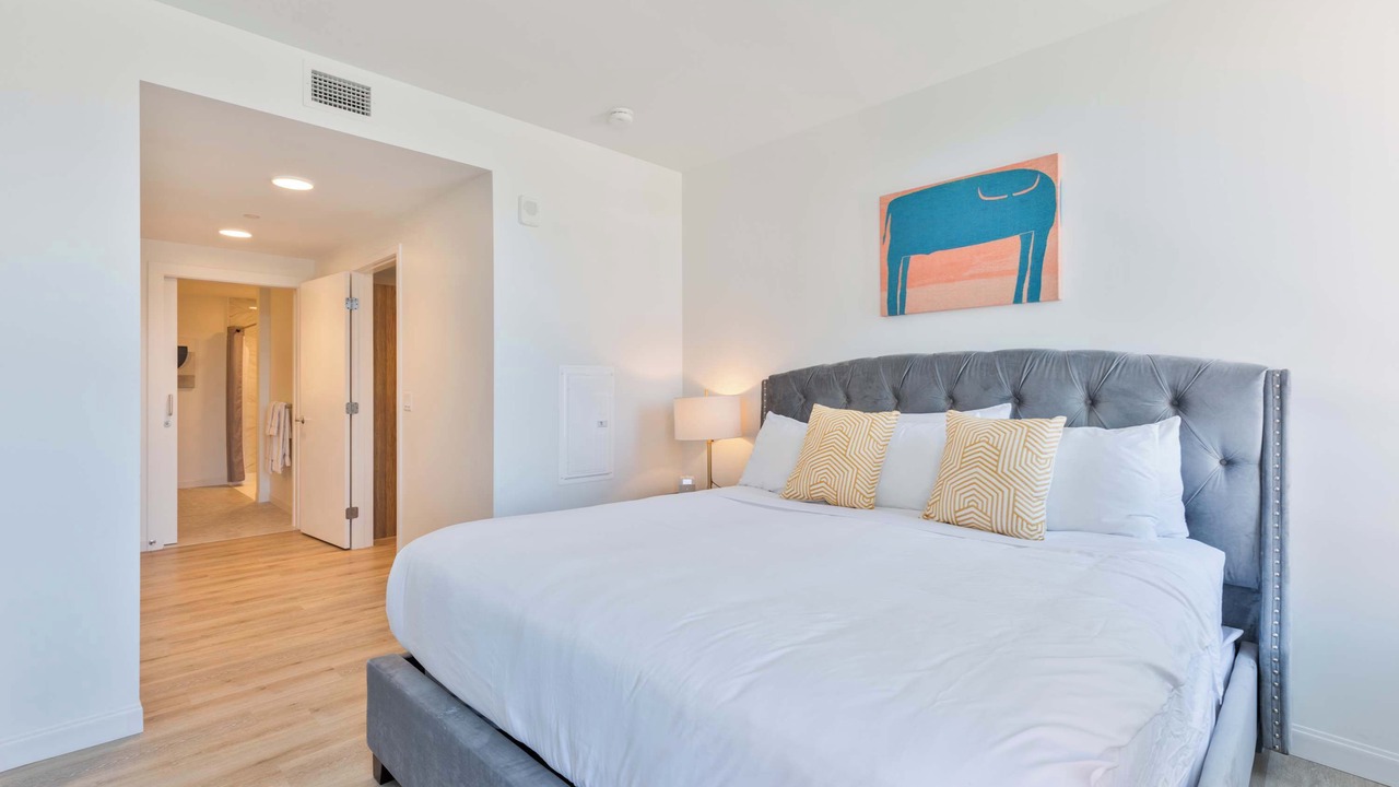 Photo of Bedroom in Fenway–Kenmore