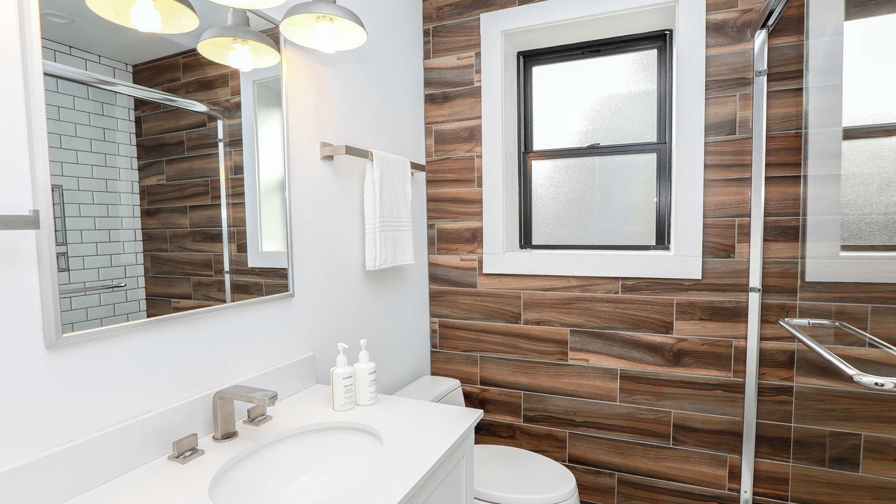Photo of Bathroom in Chic's Beach