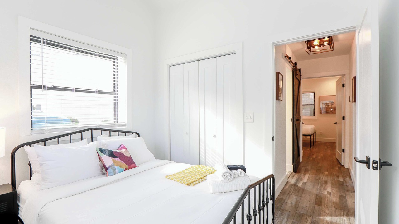 Photo of Bedroom in Chic's Beach
