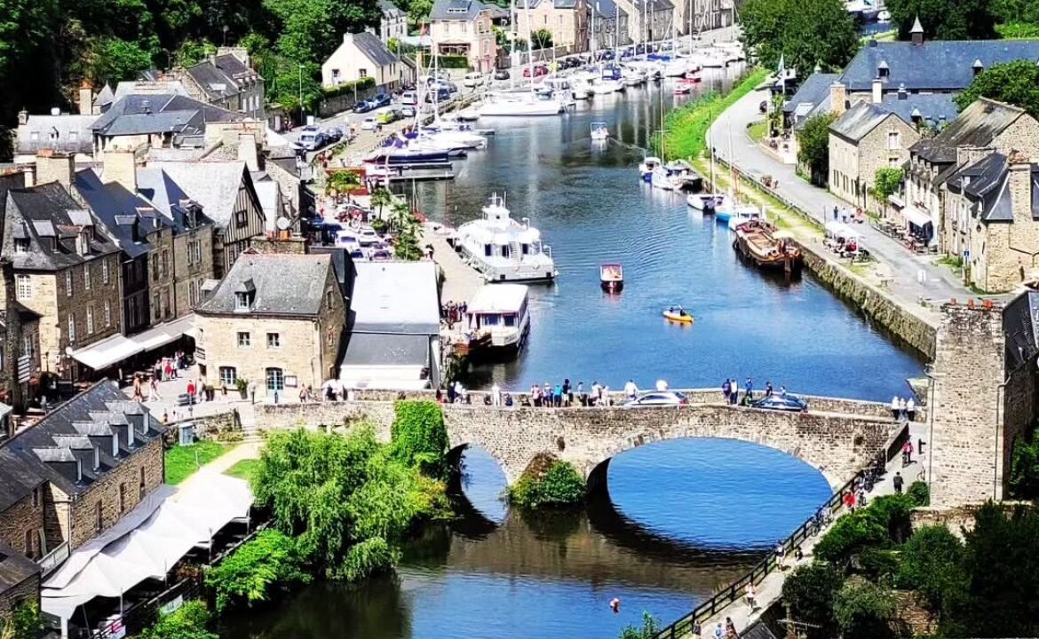 Photo of Others in Dinan