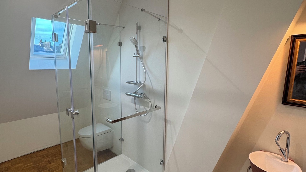 Photo of Bathroom in Dinan