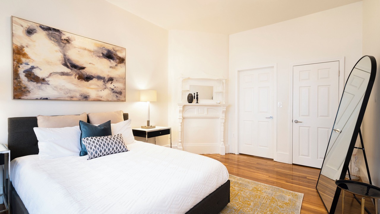 Photo of Bedroom in Jeffries Point