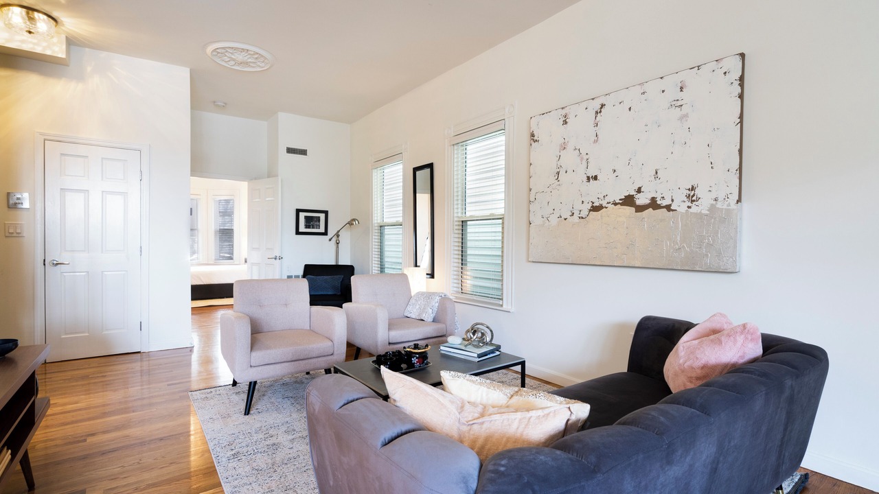 Photo of Livingroom in Jeffries Point