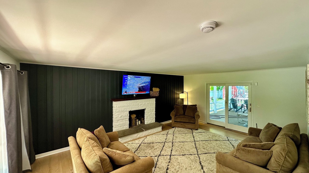 Photo of Livingroom in Cutchogue