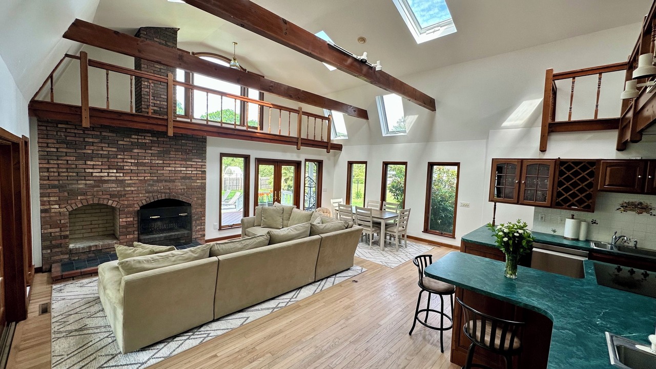Photo of Bedroom in Cutchogue