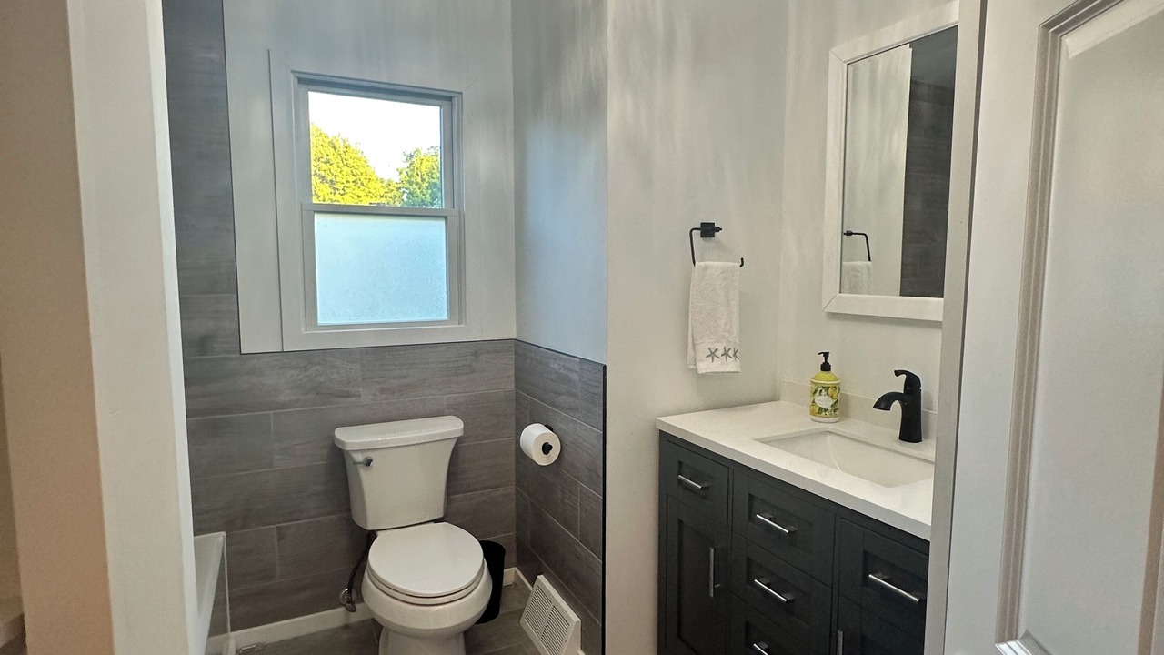 Photo of Bathroom in Cutchogue