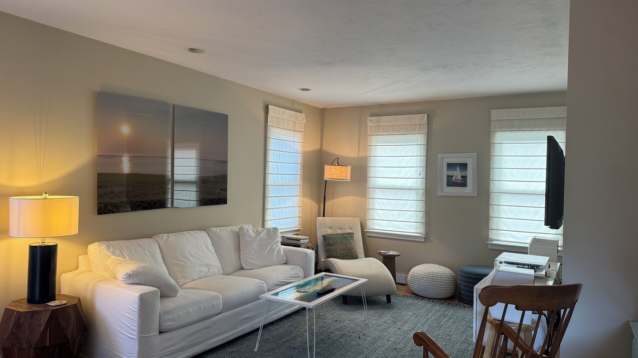 Photo of Livingroom in East Harwich