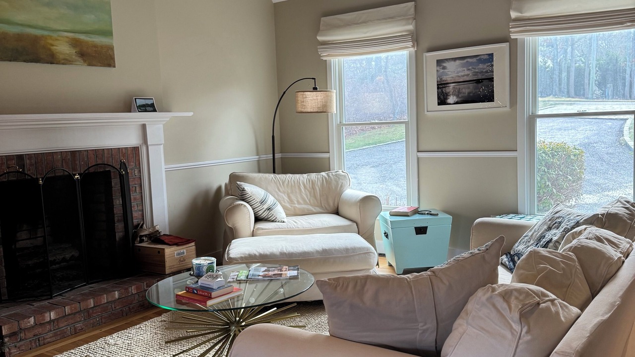 Photo of Livingroom in East Harwich