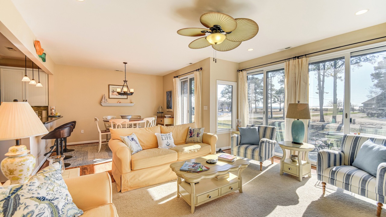 Photo of Livingroom in Windmill Point