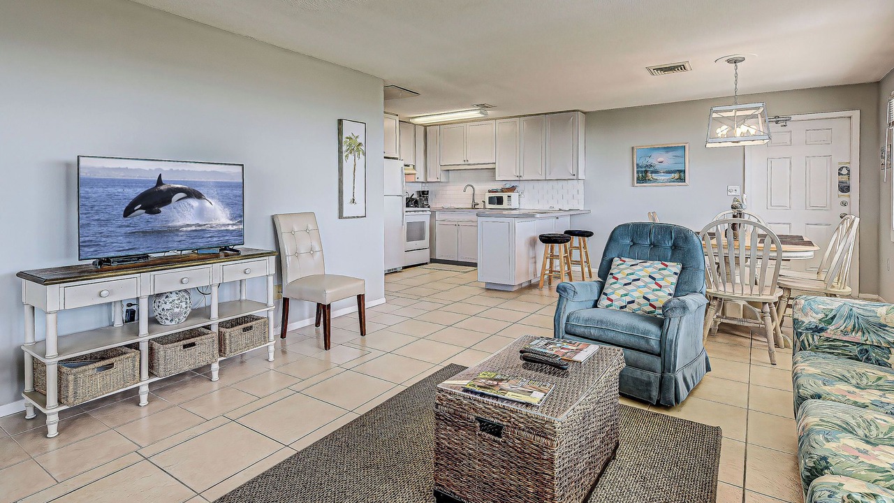 Photo of Livingroom in Golden Beach