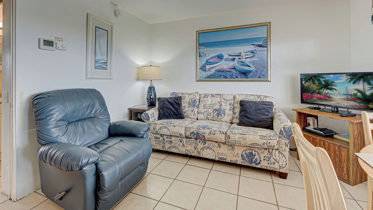 Photo of Bedroom in Golden Beach