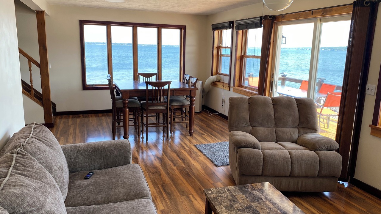 Photo of Livingroom in Dexter