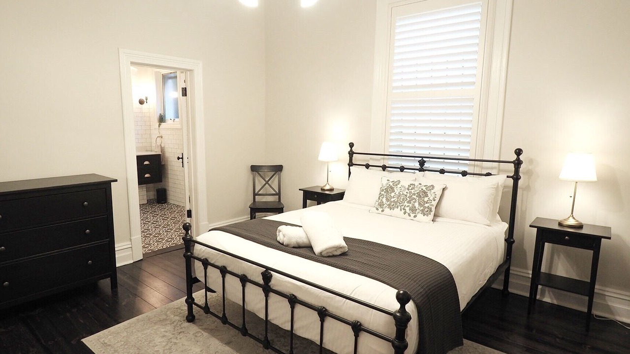 Photo of Bedroom in Glenelg