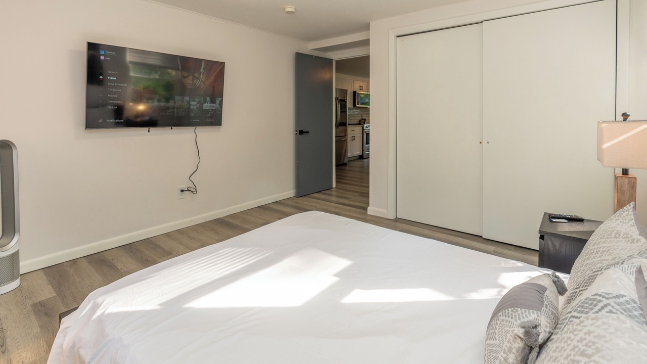Photo of Bedroom in Amherst Center