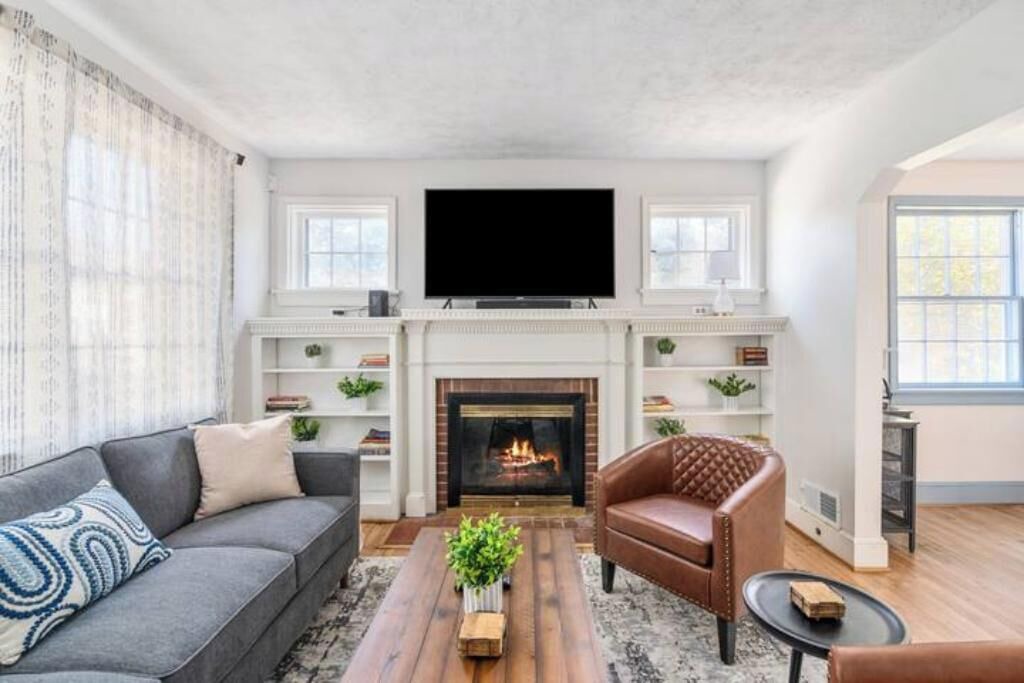 Photo of Livingroom in Glen Allen