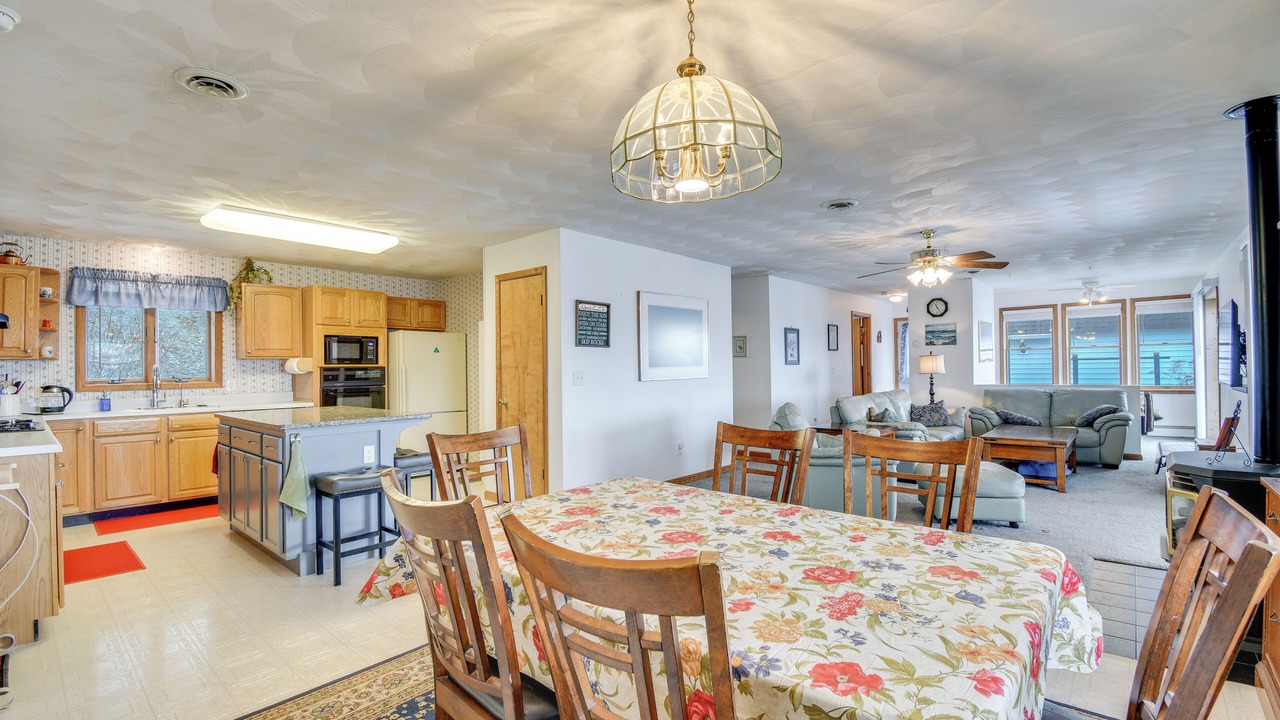 Photo of Bedroom in Town of Ledyard