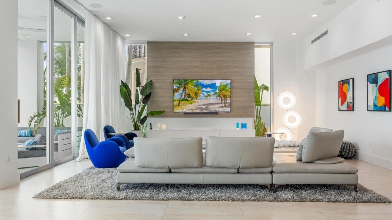 Photo of Others in Sunny Isles Beach