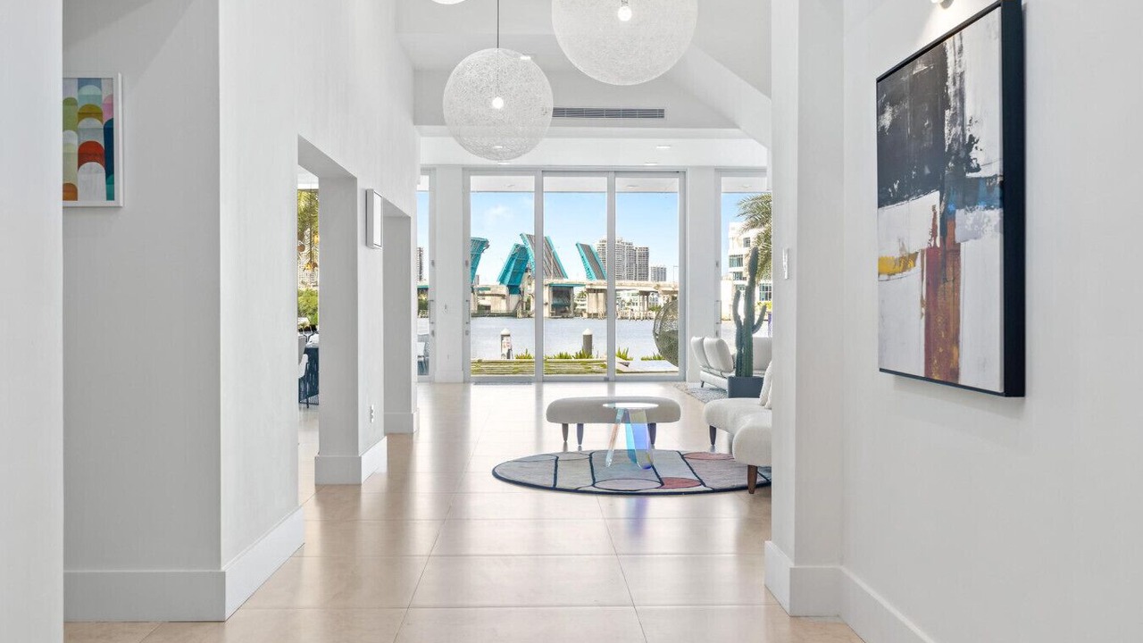Photo of Others in Sunny Isles Beach