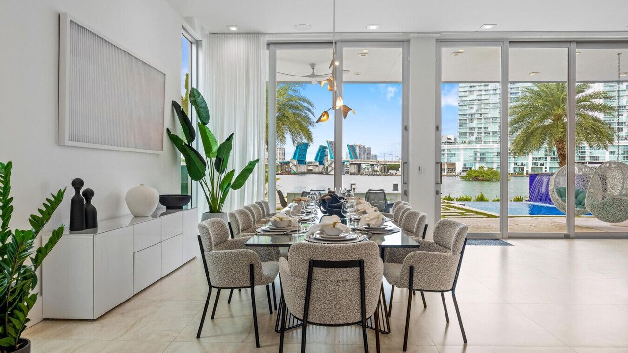 Photo of Others in Sunny Isles Beach