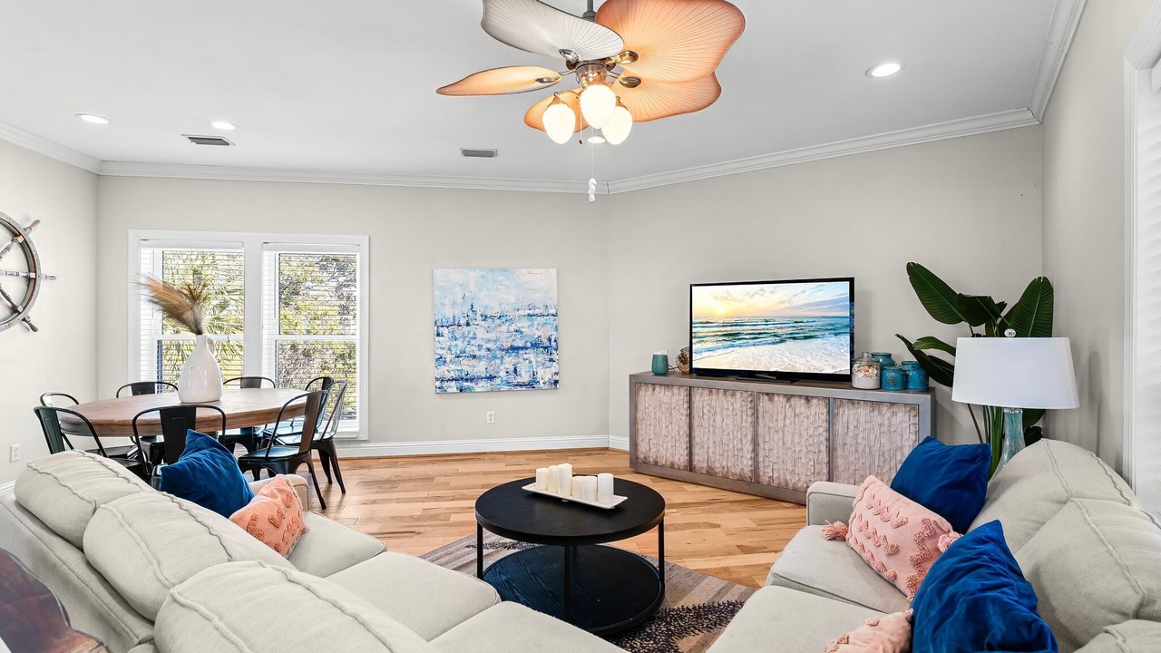 Photo of Livingroom in Kiska Beach