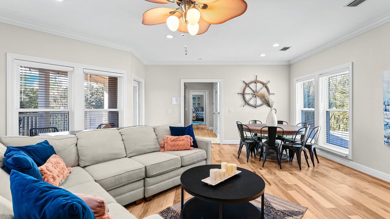 Photo of Livingroom in Kiska Beach