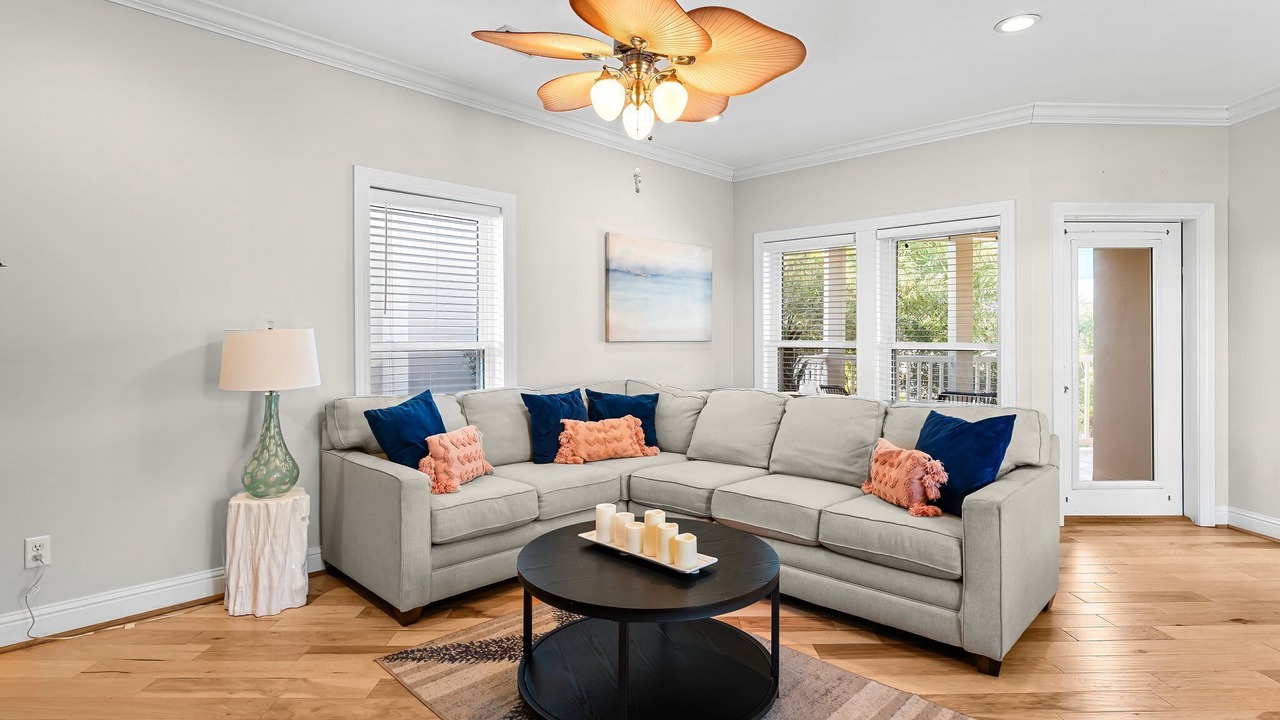 Photo of Livingroom in Kiska Beach