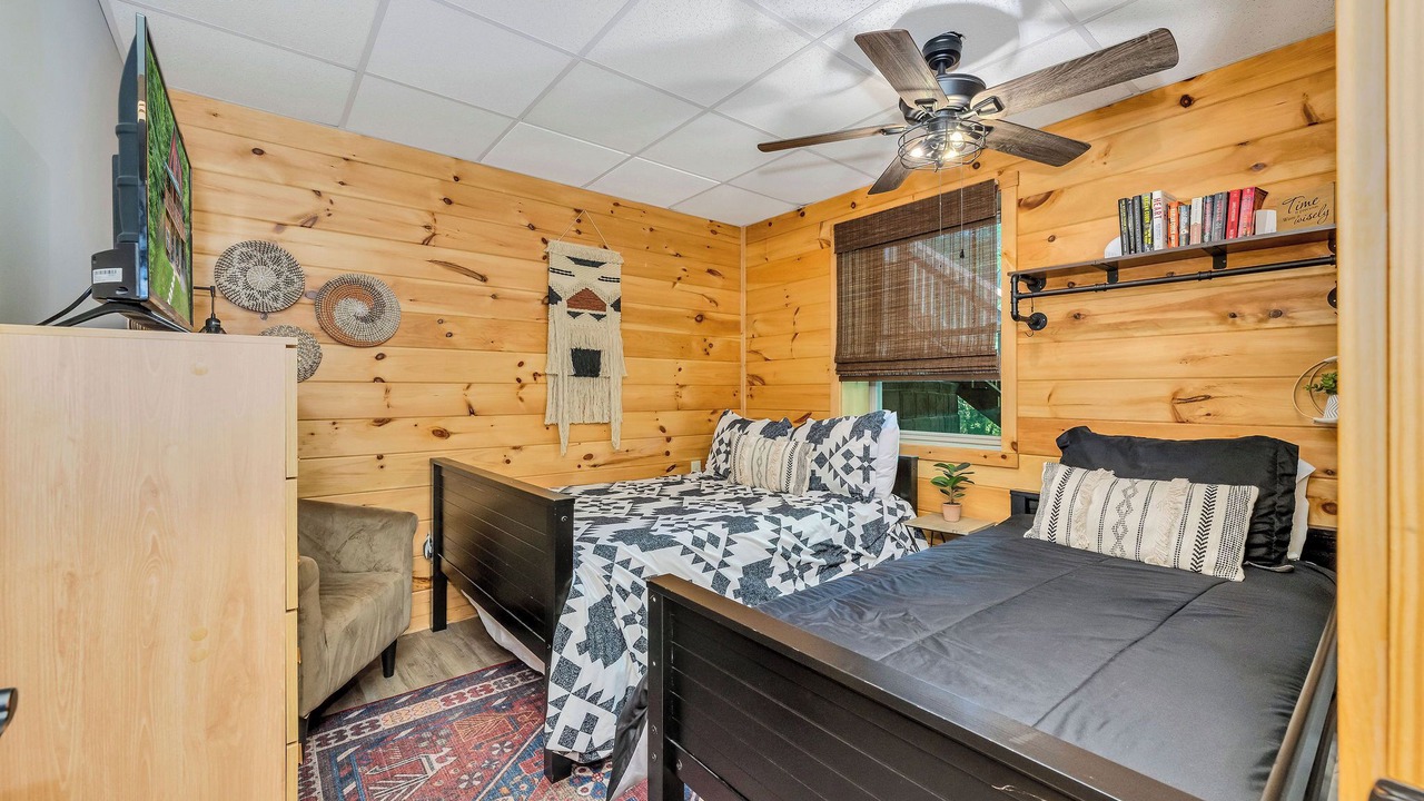 Photo of Bedroom in Grassy Creek