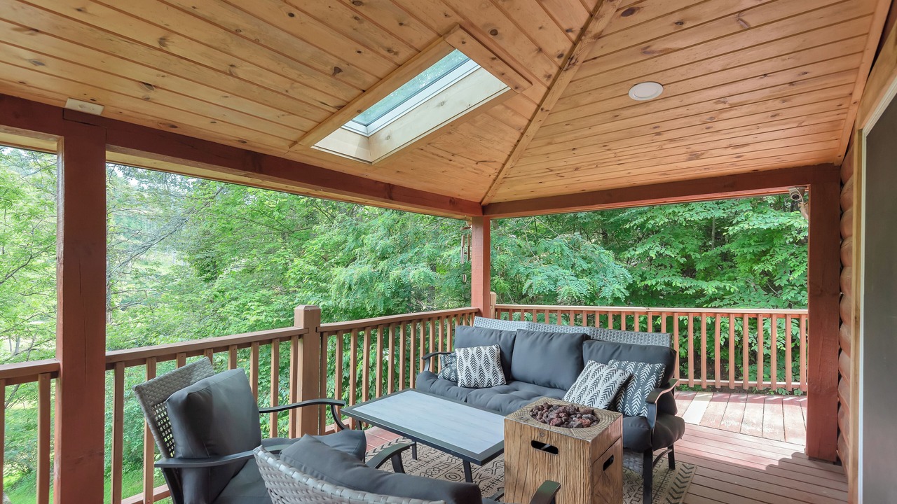 Photo of Outdoor in Grassy Creek