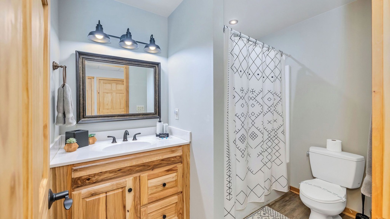 Photo of Bathroom in Grassy Creek