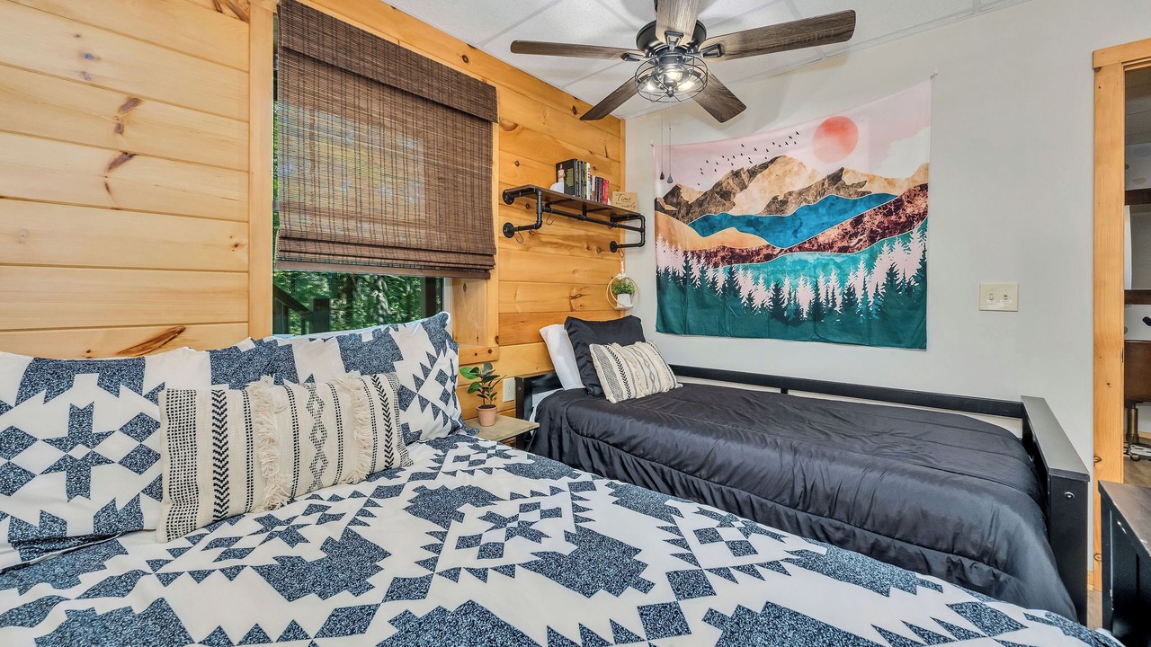 Photo of Bedroom in Grassy Creek