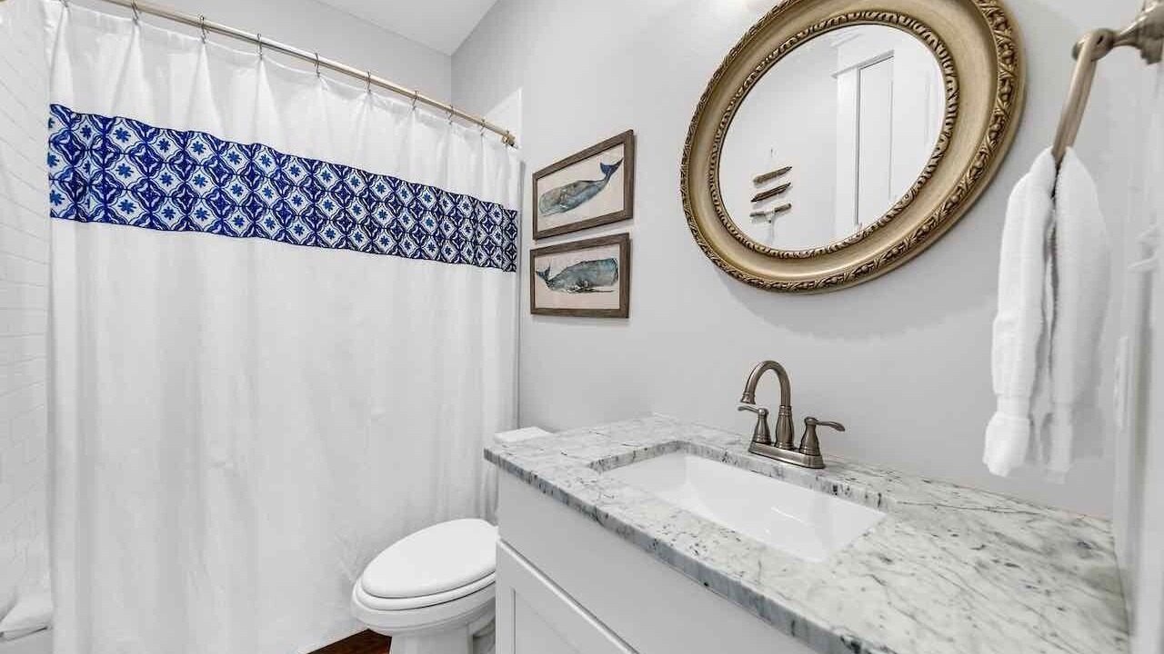 Photo of Bathroom in Greenway Park