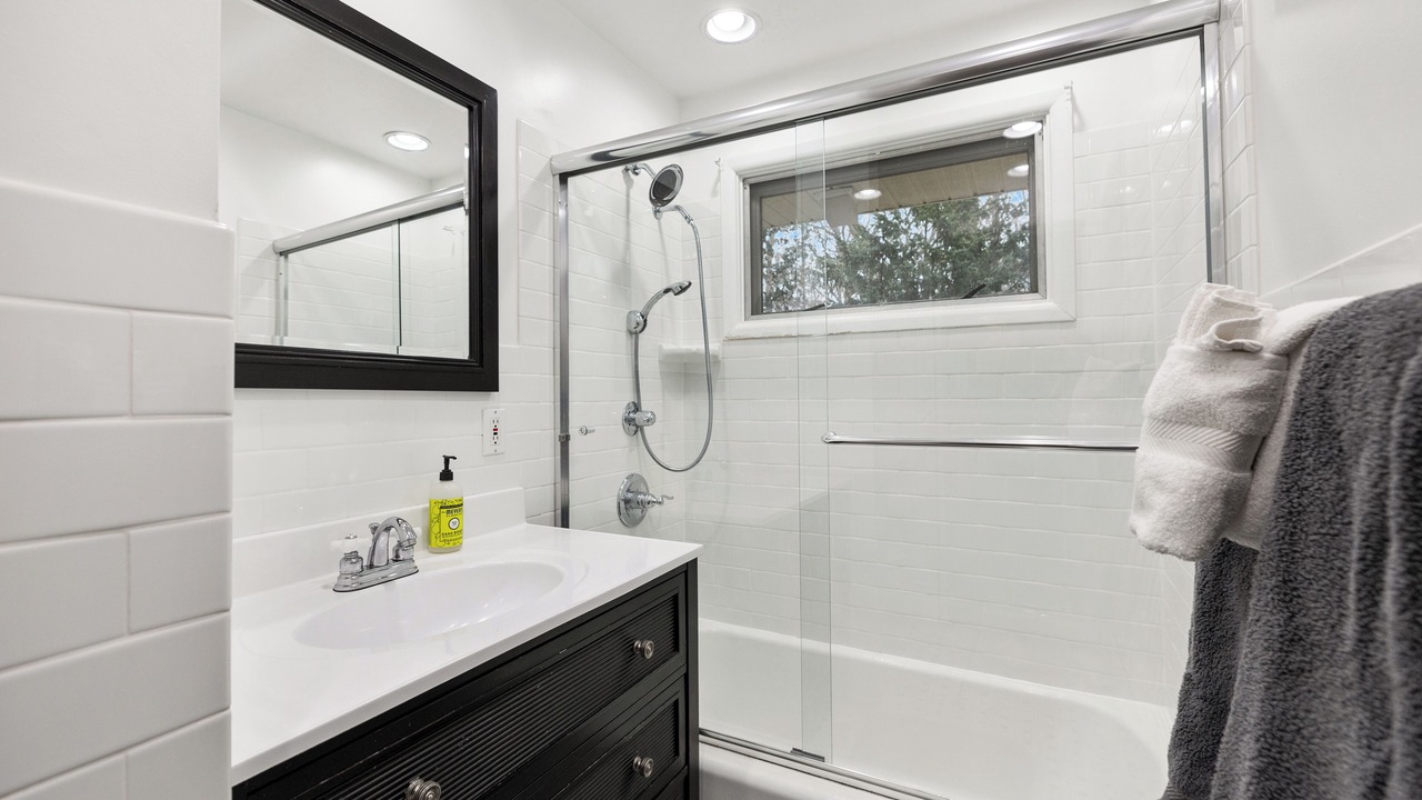 Photo of Bathroom in Long Beach