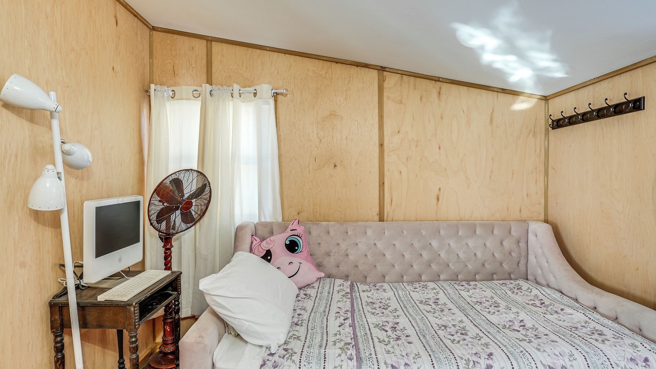 Photo of Bedroom in Ayer